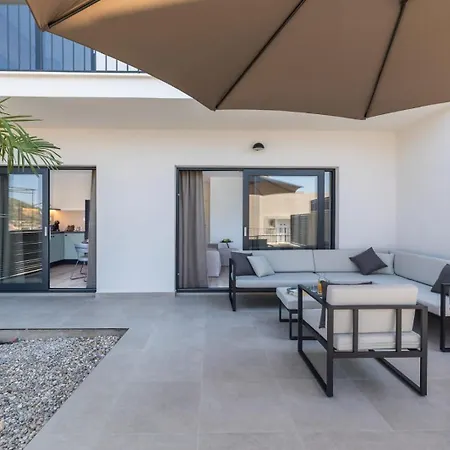 Lägenhet Luci Apartment, *