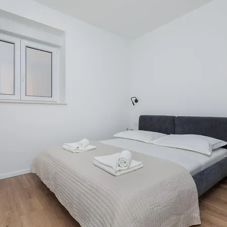 Lägenhet Luci Apartment, Omiš