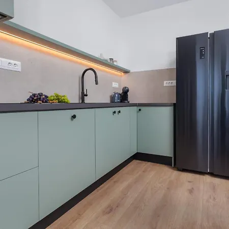 Luci Apartment, Lägenhet