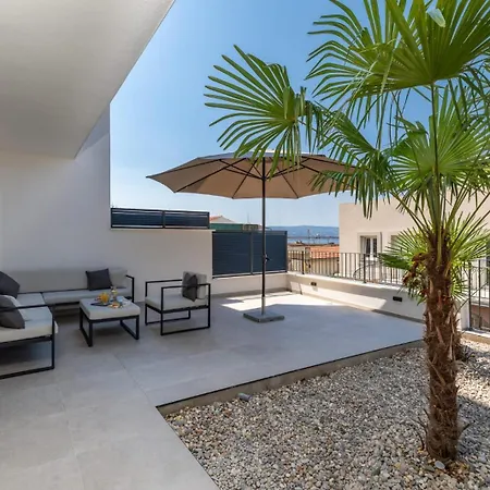 Lägenhet Luci Apartment,