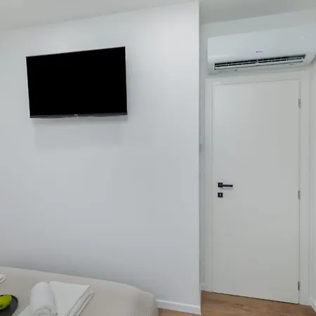 Luci Apartment, *