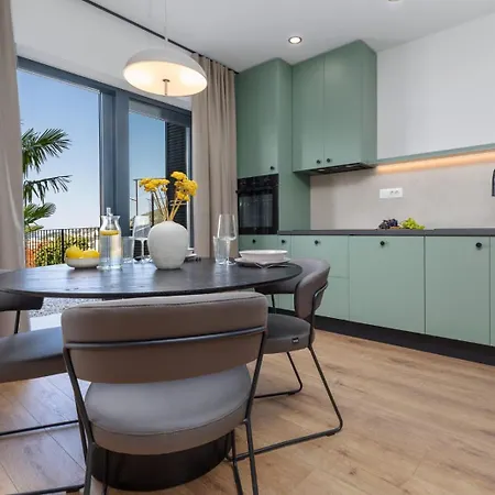 Luci Apartment,